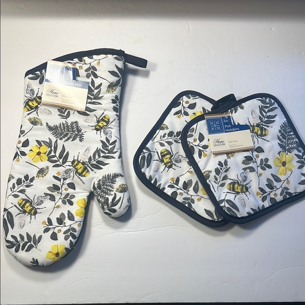Floral Bee ๐ Oven Mitt and Pot Holder Set - Picture 9 of 16